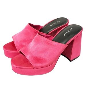 Torrid Wide Width Hot Pink Satin Flared Platform Mule Open Toe Size 9WW